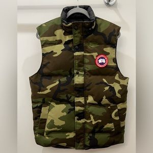 Canada Goose Men’s Camo Vest